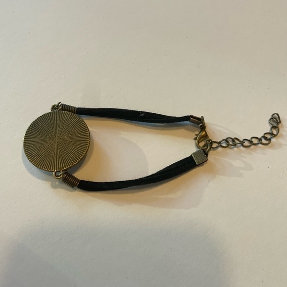 Hand painted bracelet - Picture 2 of 4